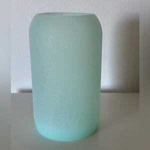 NEW bkr CELINE TEENY 250ML (8OZ) SLEEVE